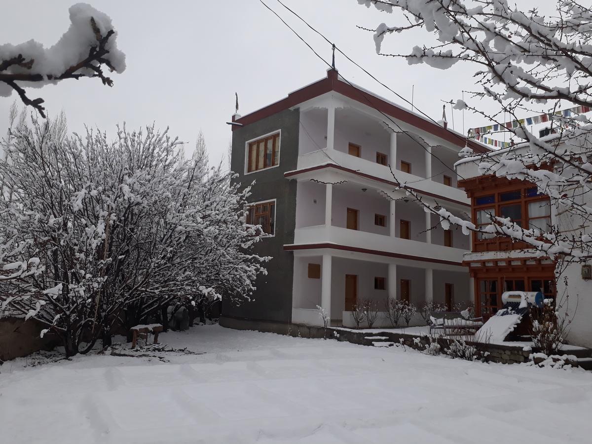 Hotel Jorchung Leh Zewnętrze zdjęcie