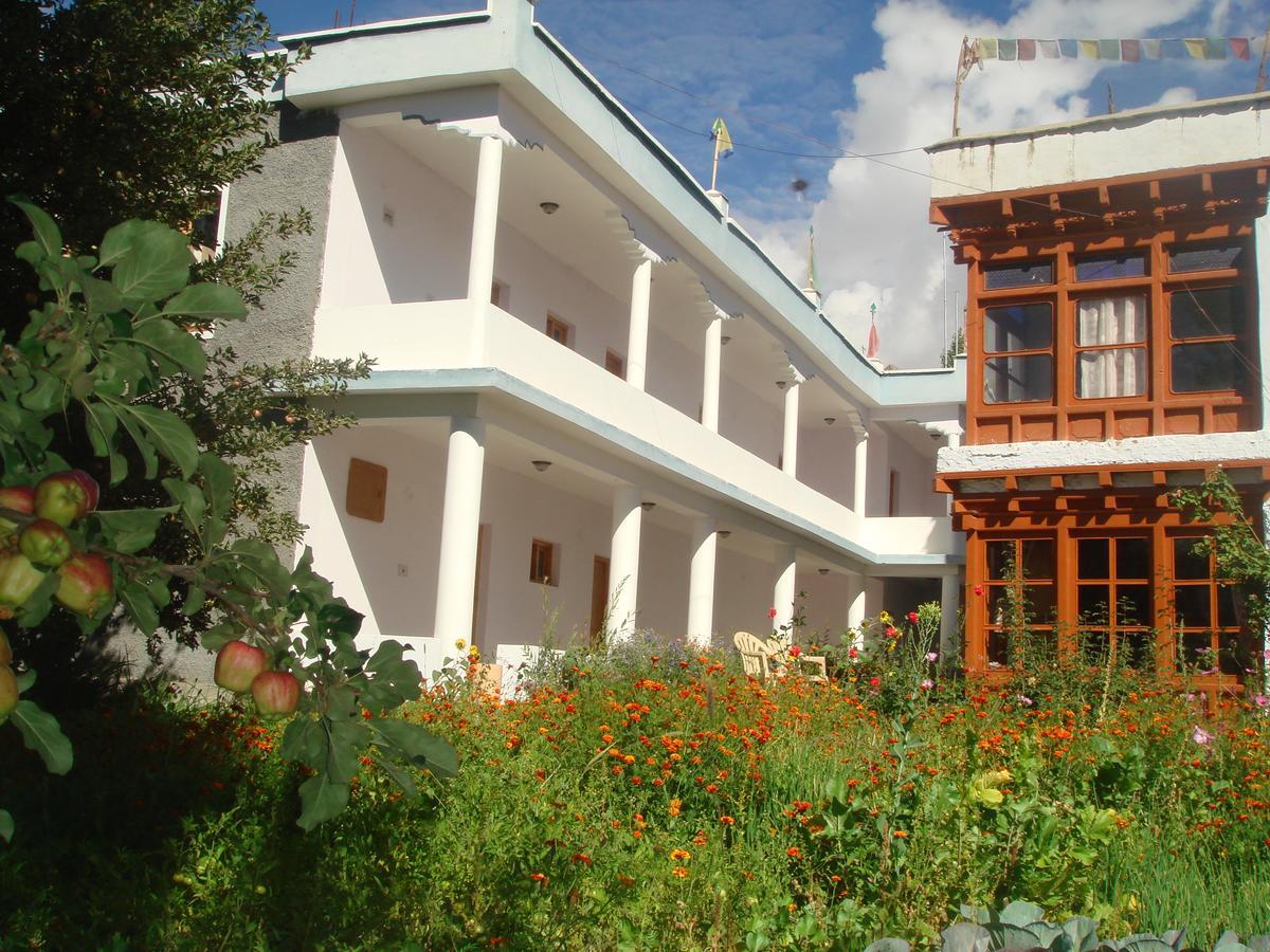 Hotel Jorchung Leh Zewnętrze zdjęcie